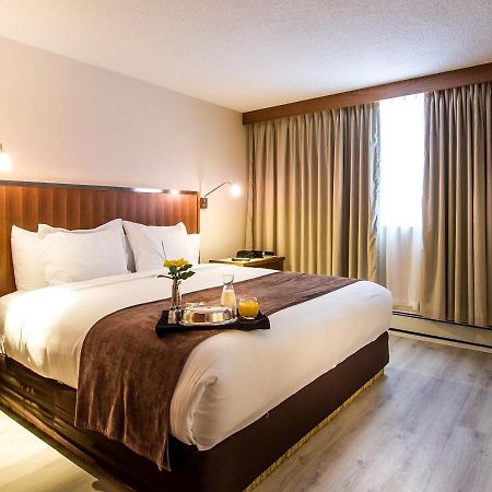 International Hotel Calgary Exterior photo