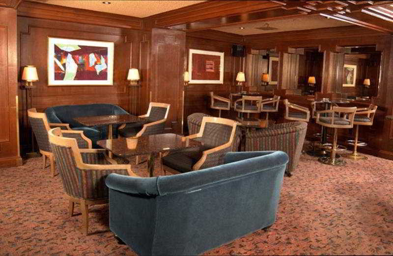 International Hotel Calgary Exterior photo