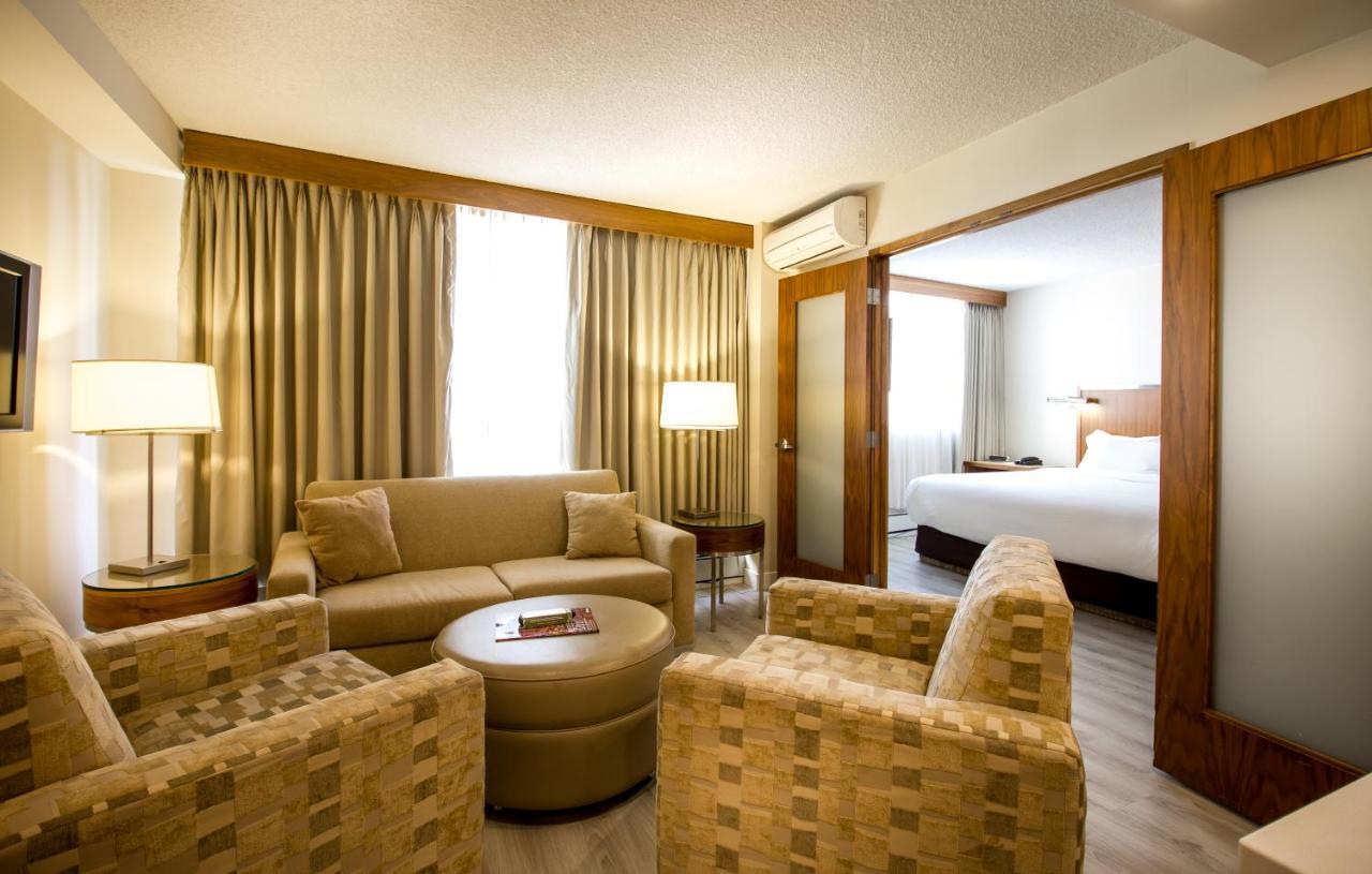 International Hotel Calgary Exterior photo